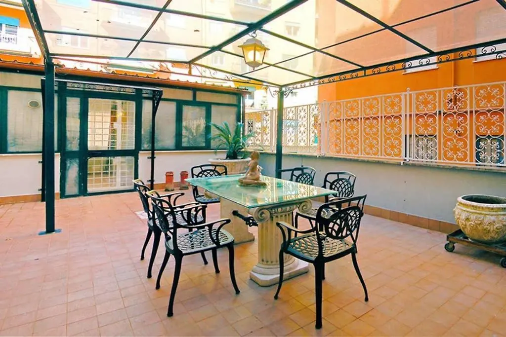 Vatican Luxury Apartment With Terrace - 7 People Rome