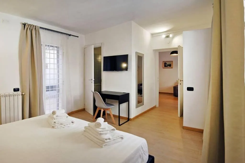 Vatican Luxury Apartment With Terrace - 7 People Rome Italy